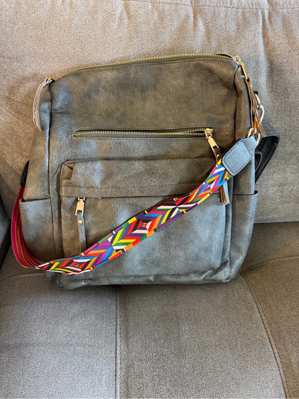 Source Unknown Gray Shoulder Bag with Colorful Woven Shoulder Strap